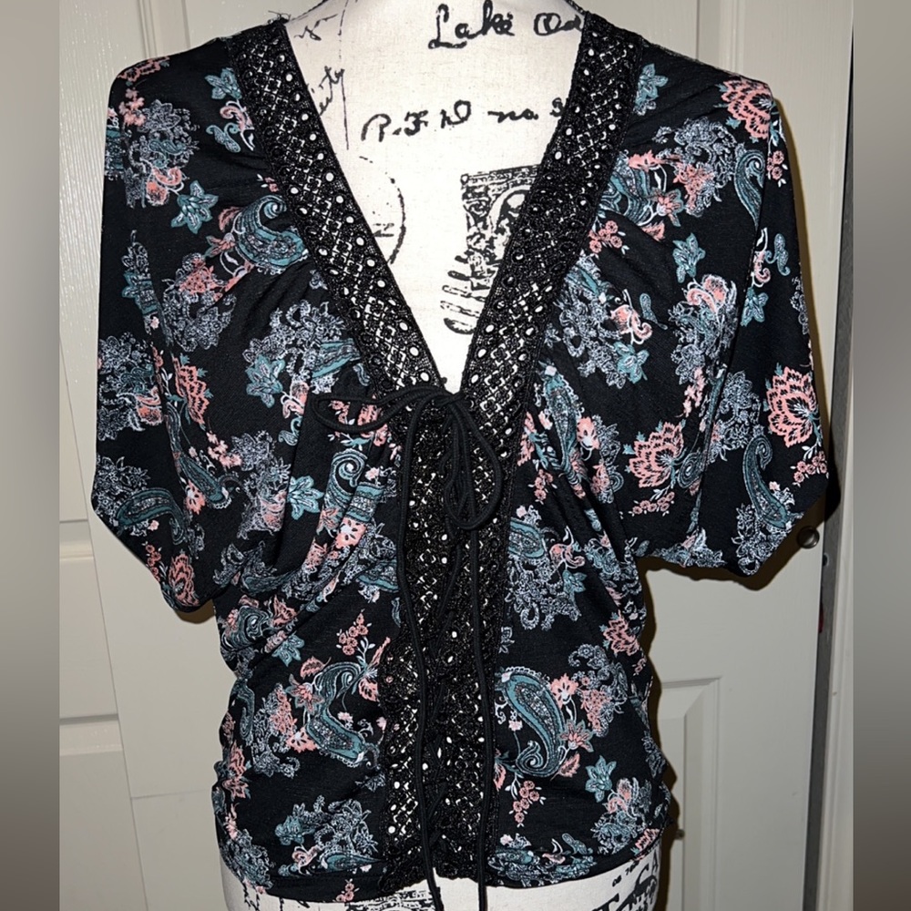 Unique shirt from the Buckle